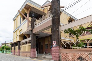 Bagian depan properti