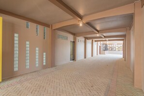 Exterior - RedDoorz Plus near Taman Budaya Samarinda (Samarinda)