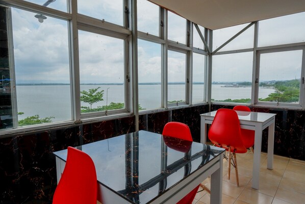 Interior - RedDoorz near Kendari Beach 2 (Kendari)
