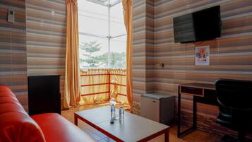 Deluxe Room (Reddoorz)