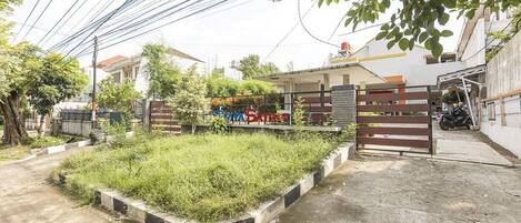 Façana frontal de l'allotjament