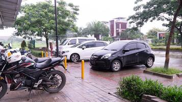 Parkir mandiri gratis
