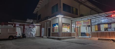 Depan hartanah