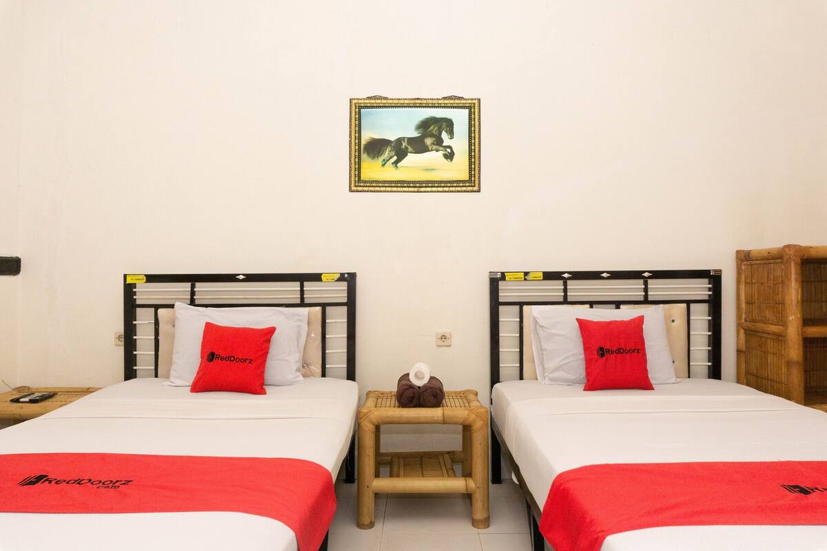 Kamar Twin (Reddoorz)