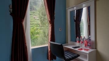 Double Room (Reddoorz)