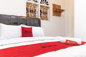 Premium Room (Reddoorz) - RedDoorz @ Medan Johor (Medan)