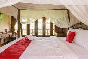 Suite, 2 habitaciones (Reddoorz) | Ropa de cama