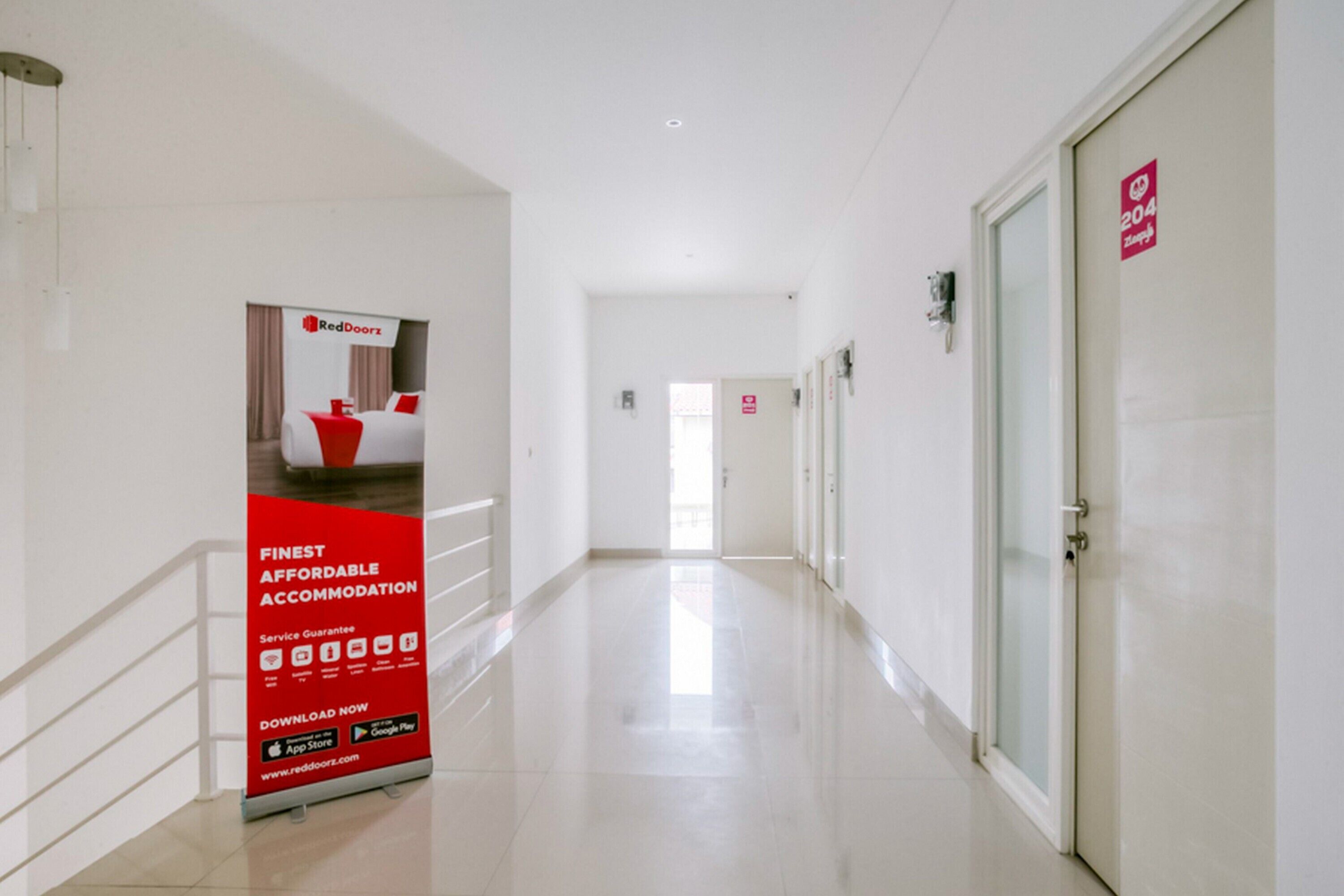 Foto - RedDoorz Syariah near Lapangan Pancasila Simpang Lima