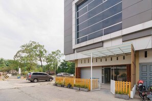 Front of property - RedDoorz @ Helvetia Medan 2 (Medan)
