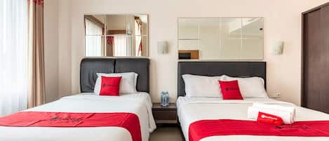 家庭房 (Reddoorz) | 免费 WiFi、床单