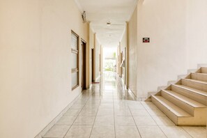 Staircase - RedDoorz Syariah @ Jalan Simpang Gajayana (Malang)