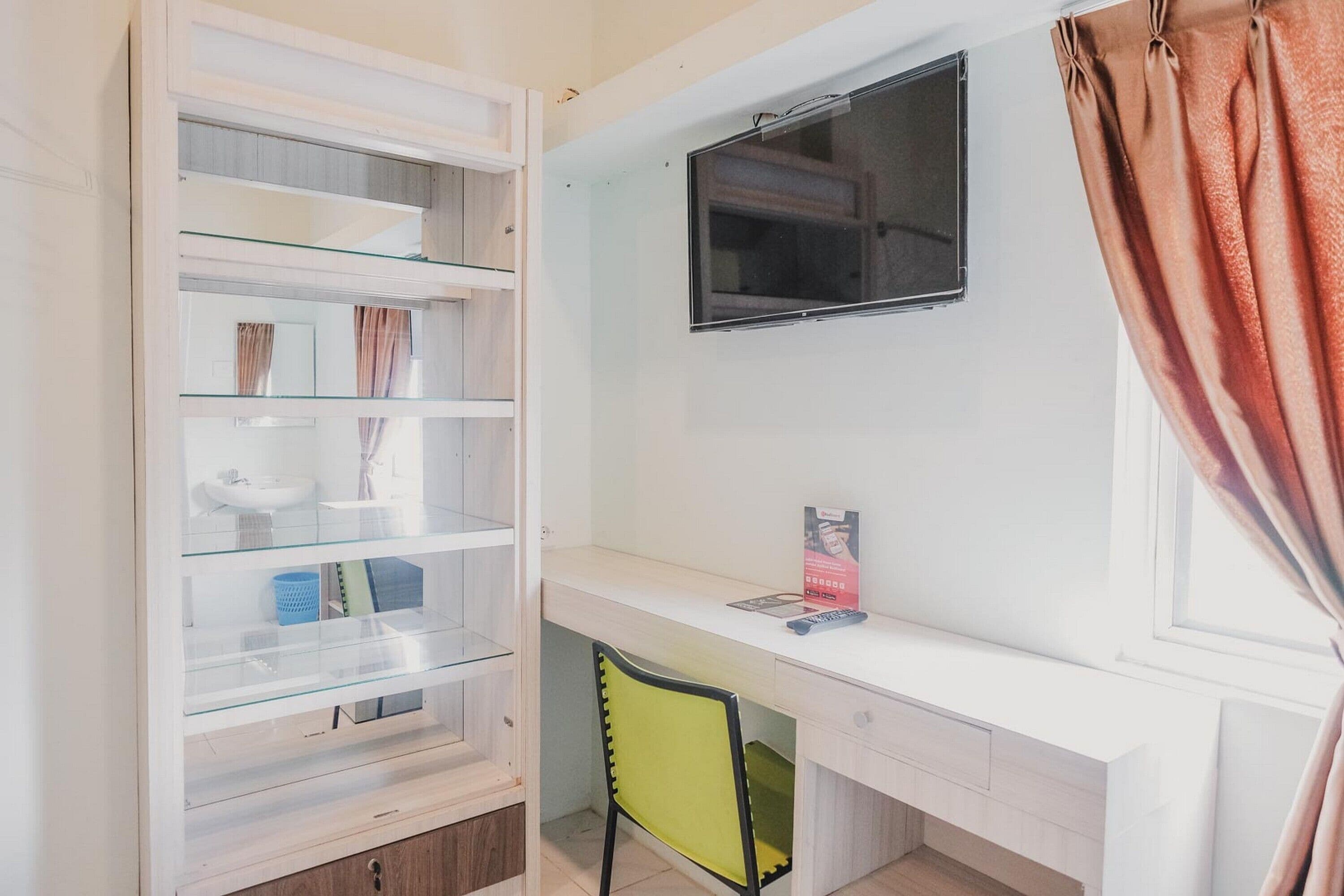 Premium Room (Reddoorz)