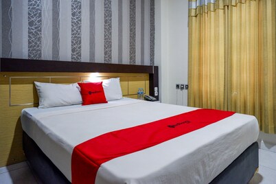 RedDoorz @ Hotel Bumi Palupy 飯店