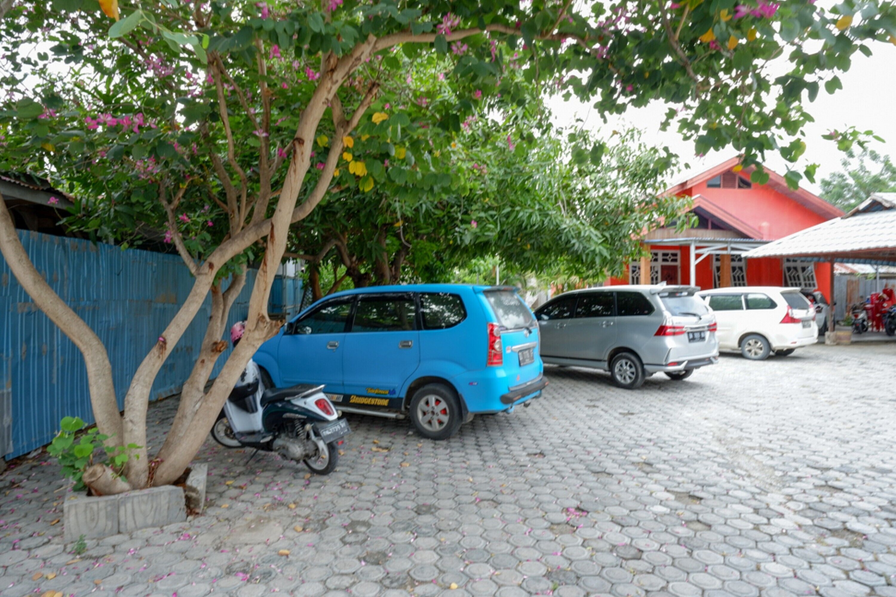 Tempat parkir
