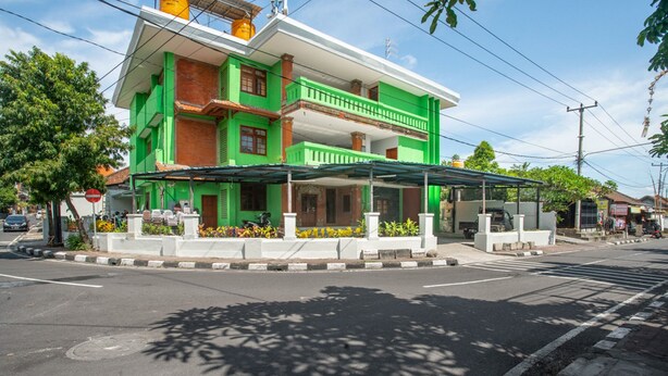 Front of property - RedDoorz Syariah near Puri Agung Denpasar (Denpasar)