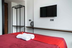 Room - RedDoorz Plus near ICE BSD 2 (Pagedangan)