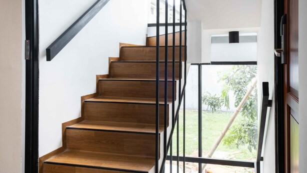 Staircase - RedDoorz Plus near ICE BSD 2 (Pagedangan)