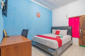 Free WiFi, bed sheets