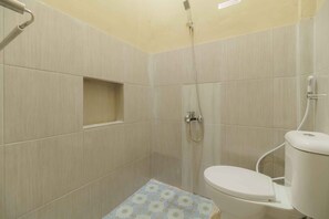 Ducha, artículos de tocador gratuitos, toallas