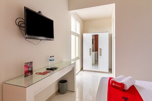 Kamar Double (Reddoorz) | Seprai linen