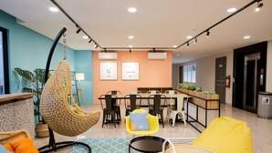 Interior - Sans Hotel Puri Indah Jakarta (Jakarta)