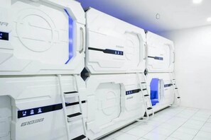 Shared Dormitory, Mixed Dorm (Reddoorz)