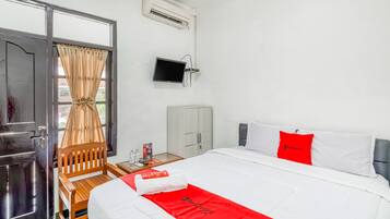 Kamar Double (Reddoorz) | Seprai linen