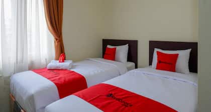 RedDoorz Syariah near Alun Alun Kebumen