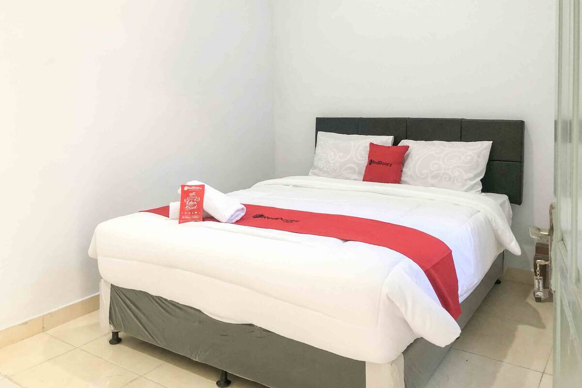 Habitación doble (Reddoorz)