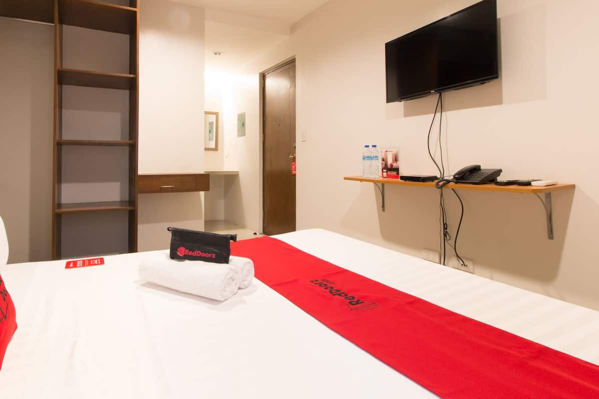Double Room (Reddoorz)