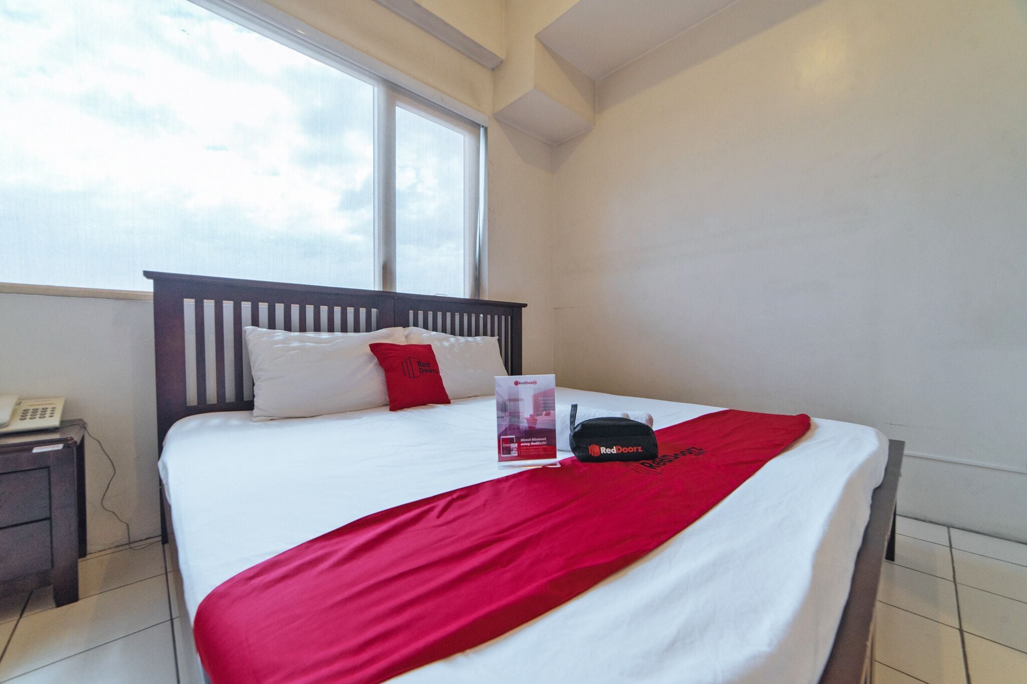 Foto - RedDoorz Plus @ E Rodriguez Corner Banawe