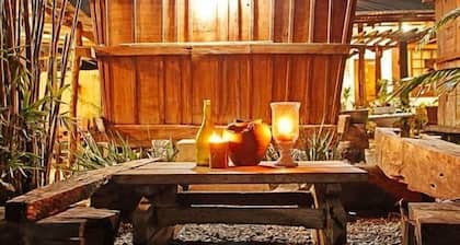 RedDoorz Hostel @ Deomar Hometel & Farm Cafe Vigan Ilocos