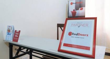 RedDoorz Hostel @ Deomar Hometel & Farm Cafe Vigan Ilocos