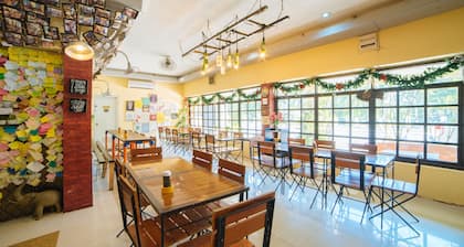 RedDoorz near San Juanico Bridge Tacloban