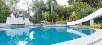 RedDoorz Plus @ Melsol Metro Vigan