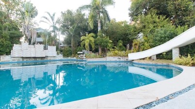 RedDoorz Plus @ Melsol Metro Vigan