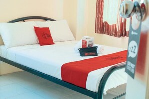 Desk, bed sheets