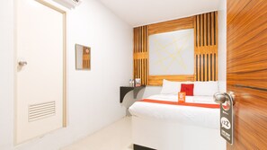 Double Room (Reddoorz Window is not Guaranteed)