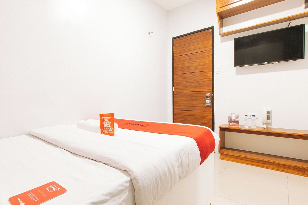 RedDoorz Room