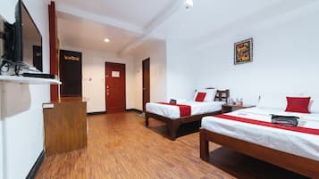 Superior Room | Desk, free WiFi, bed sheets