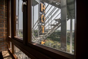 디럭스룸 | 발코니 전망