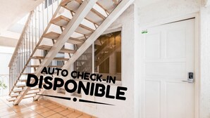 Interior - Zona Residencial y Seguridad a 5 min del Centro (Querétaro)