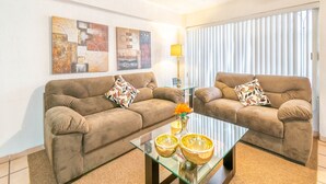 TV - Zona Residencial y Seguridad a 5 min del Centro (Querétaro)