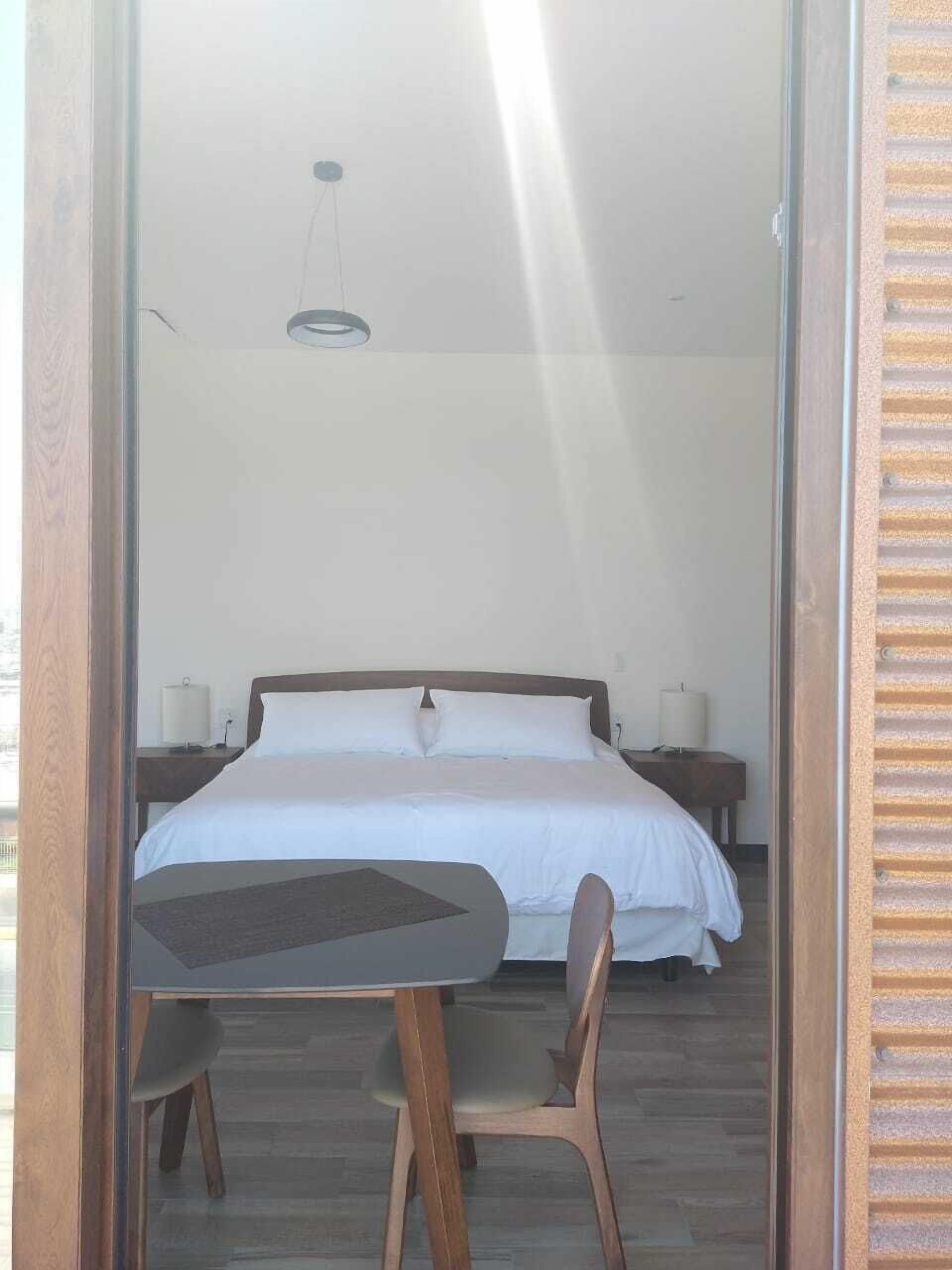 1 habitación y ropa de cama 