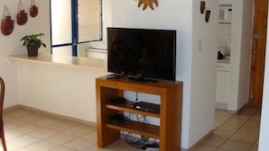 Interior - Tranqulidad y Seguridad en Avenida Principal (Querétaro)