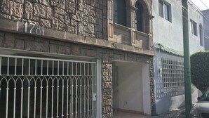 Exterior detail - El Prado, Av. Zaragoza, 1 Recamara (Querétaro)