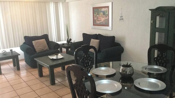 Dining - El Prado, Av. Zaragoza, 1 Recamara (Querétaro)