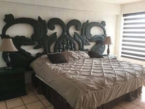 1 phòng ngủ, khu vực làm việc phù hợp cho laptop 