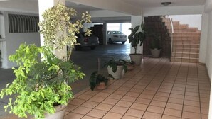 Property grounds - El Prado, Av. Zaragoza, 1 Recamara (Querétaro)