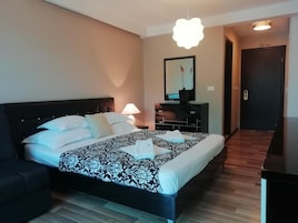 Standard Triple Room | Blackout drapes, soundproofing, free WiFi, bed sheets